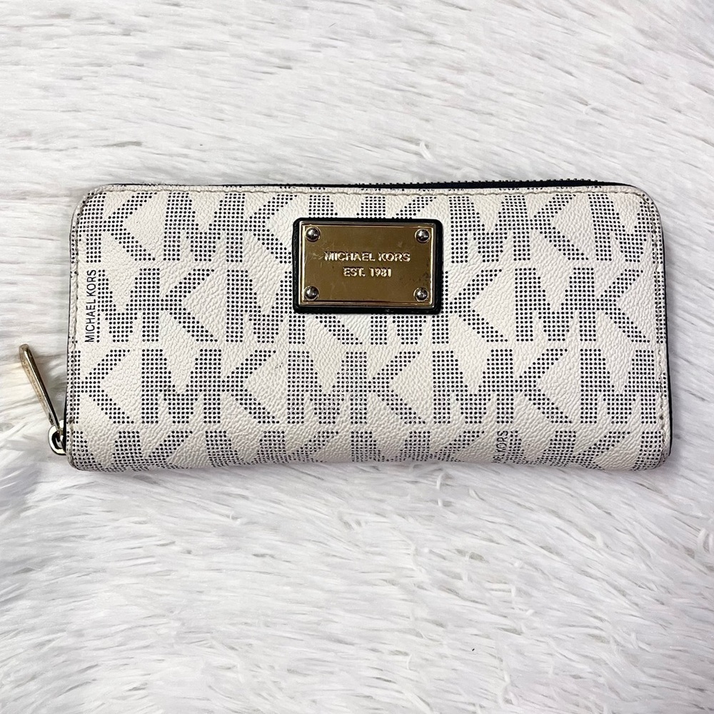 MICHAEL KORS Jet Set Continental Signature Wallet White Navy Blue Large